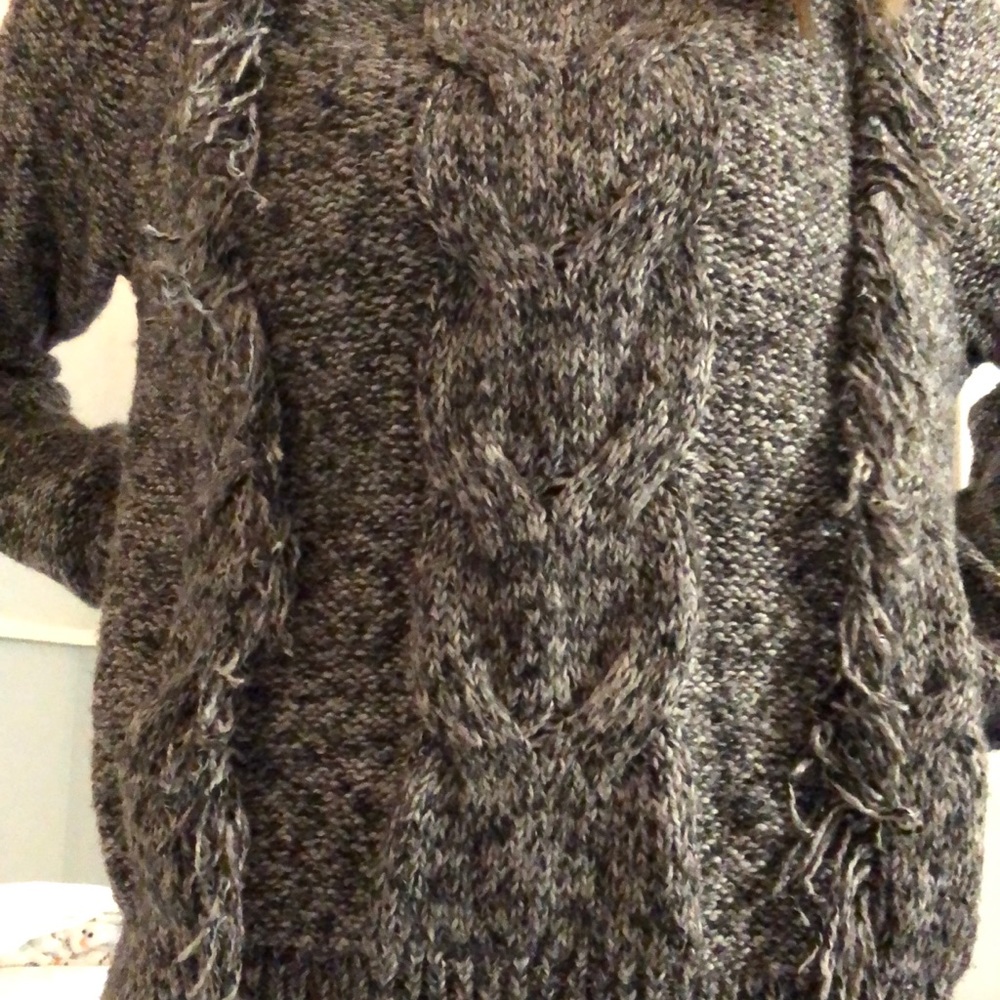 warm grey sweater - Picture 3 of 3